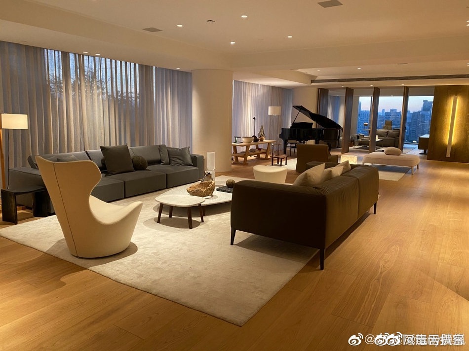 郭碧婷豪宅内景，大宅至简装修设计，满满高级感！
